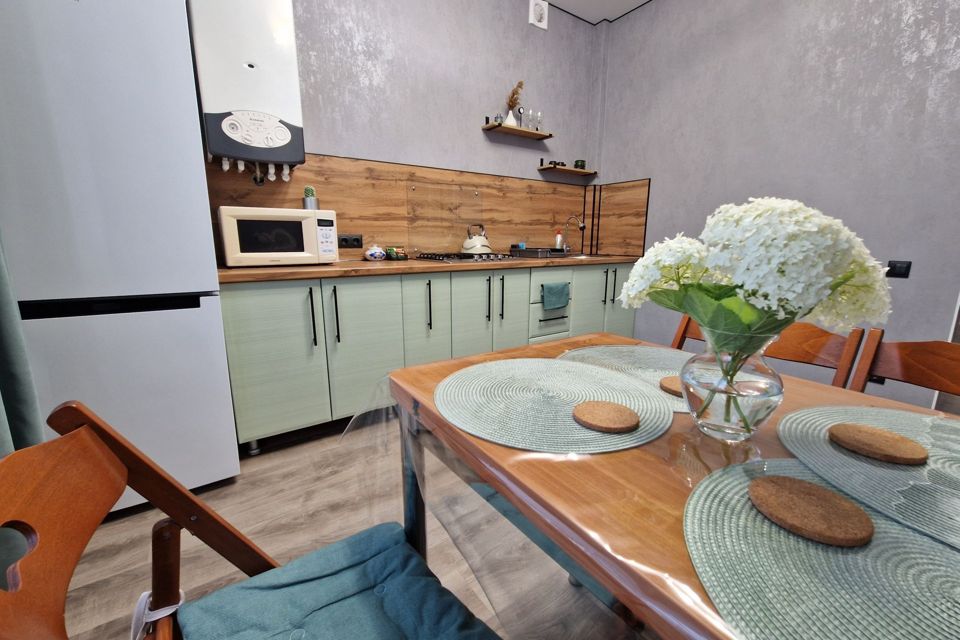 Сдаётся 2-комнатная квартира, 60 м²