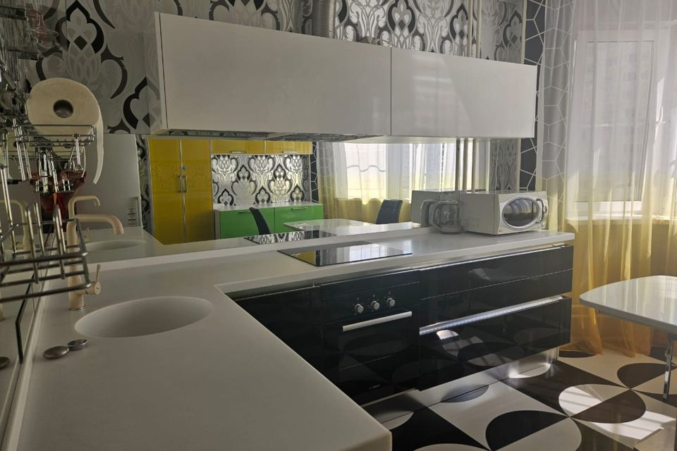 Продаётся 3-комнатная квартира, 75.6 м²