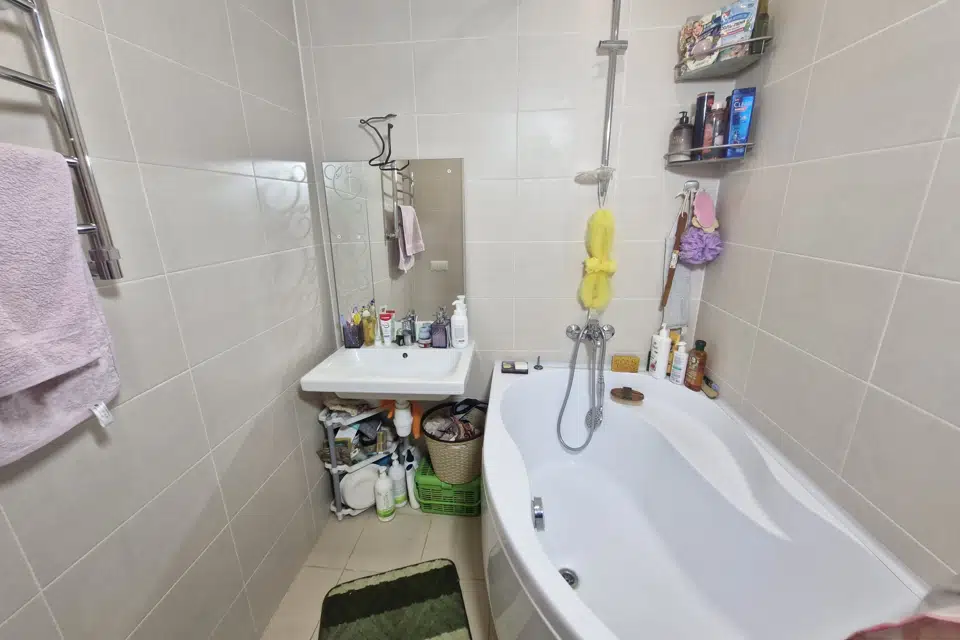 Продаётся 2-комнатная квартира, 70.3 м²