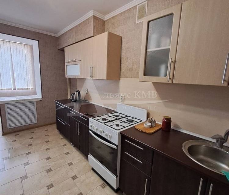Продаётся 3-комнатная квартира, 77.8 м²