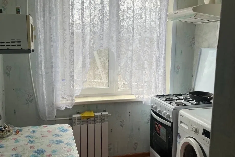 Продаётся 1-комнатная квартира, 32 м²