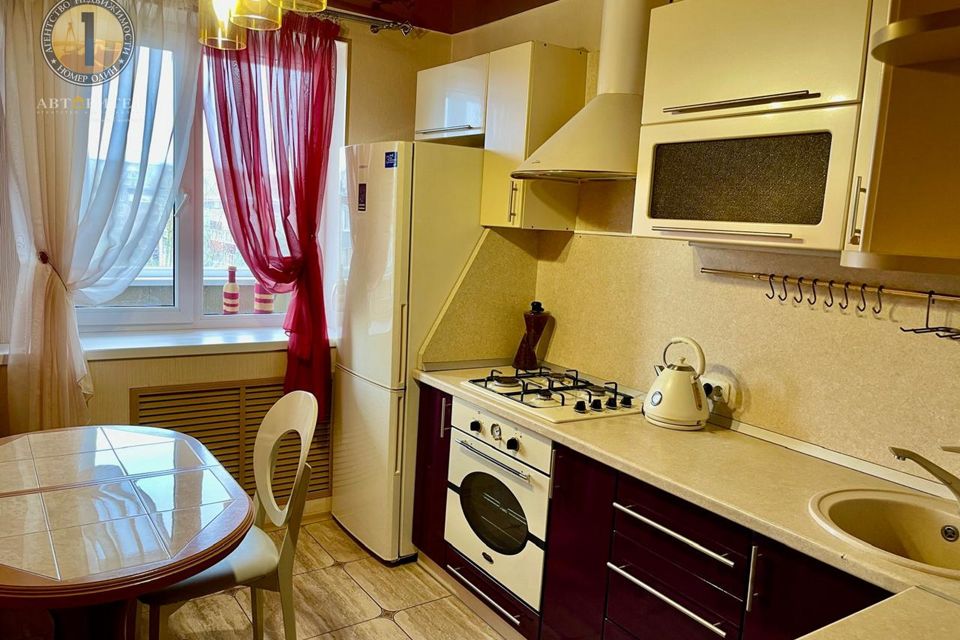 Продаётся 3-комнатная квартира, 64.5 м²