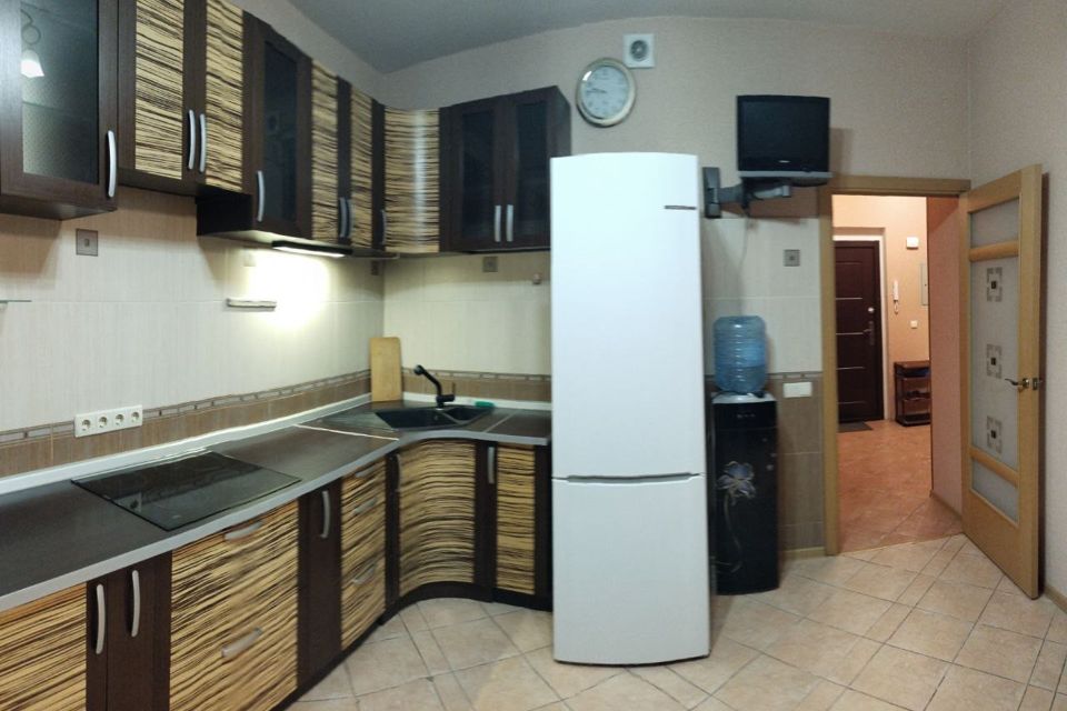 Сдаётся 1-комнатная квартира, 55 м²