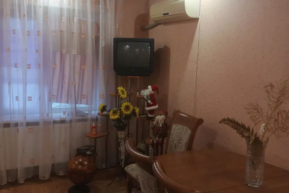 Продаётся 3-комнатная квартира, 57 м²