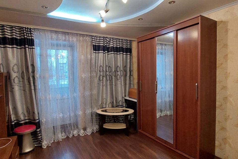 Продаётся 2-комнатная квартира, 42.4 м²