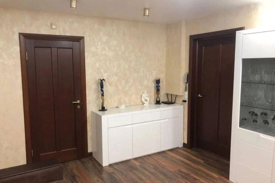 Продаётся 3-комнатная квартира, 71.2 м²