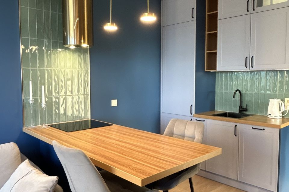 Продаётся 2-комнатная квартира, 62.2 м²