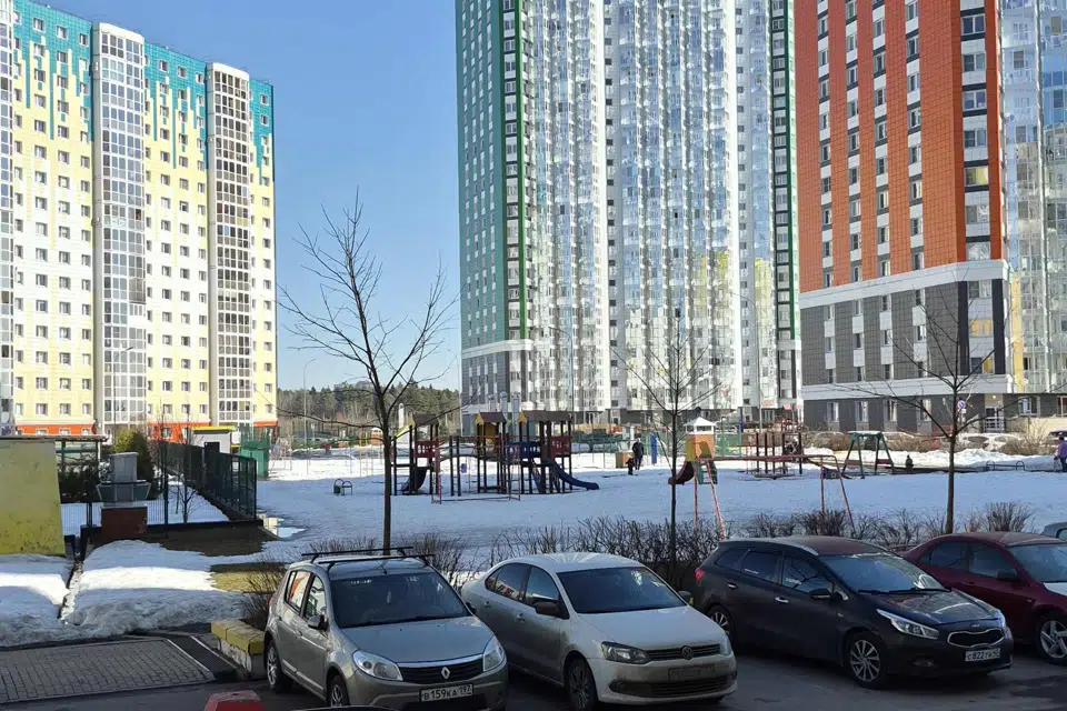 Продаётся 1-комнатная квартира, 43.2 м²