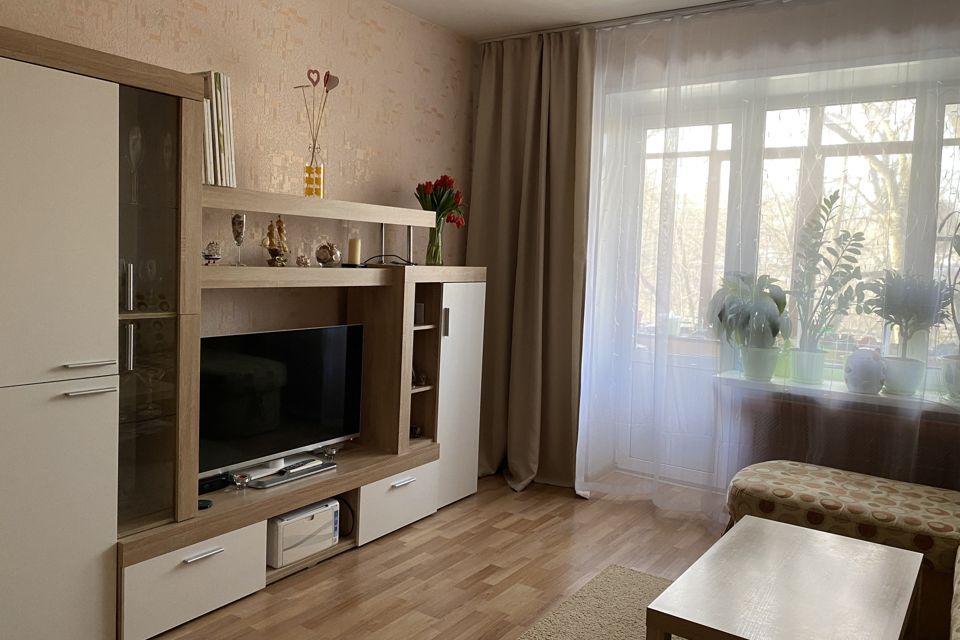 Продаётся комната в 3-комн. квартире, 15.8 м²