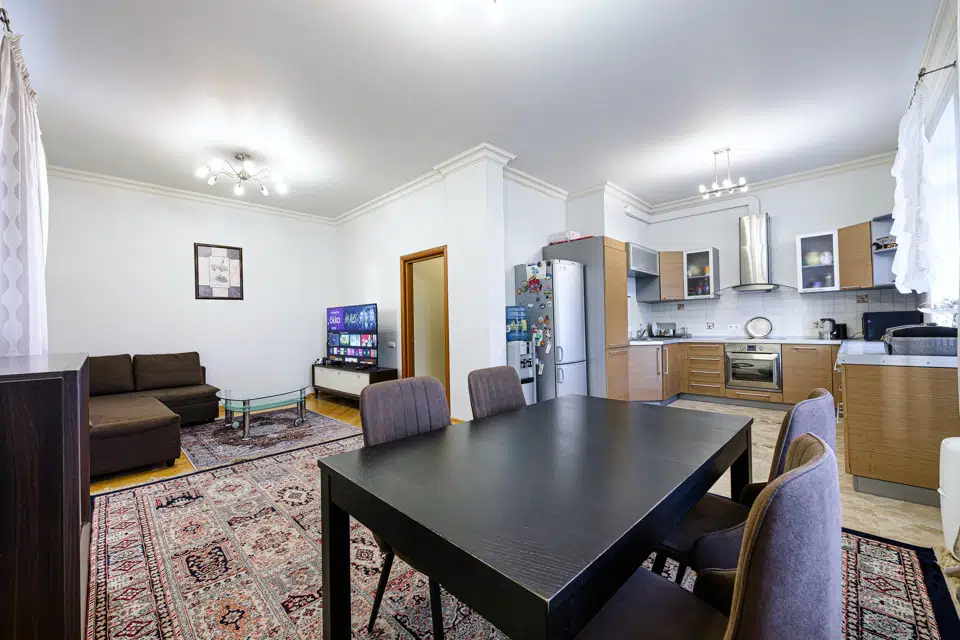 Продаётся 3-комнатная квартира, 97.2 м²