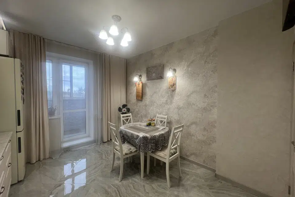 Продаётся 2-комнатная квартира, 58 м²