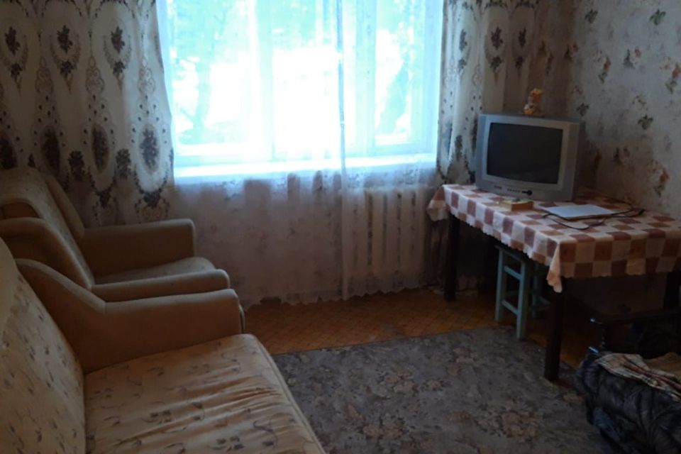 Продаётся комната в 4-комн. квартире, 18 м²