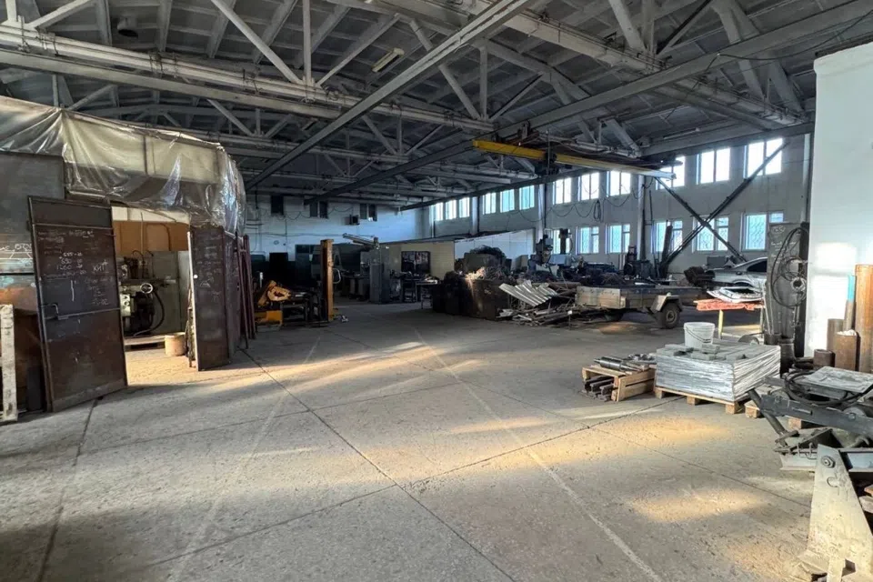 Продаётся производственное помещение, 2165 м²