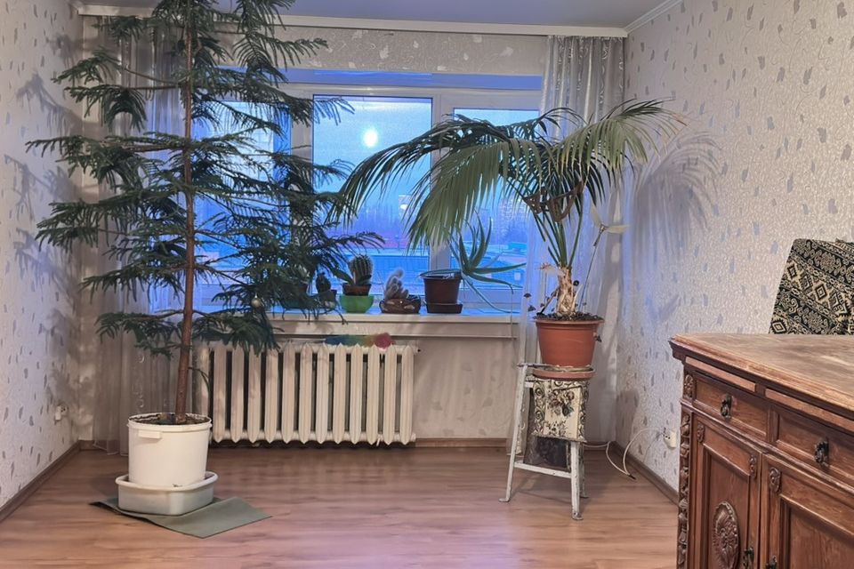 Продаётся 4-комнатная квартира, 90.7 м²