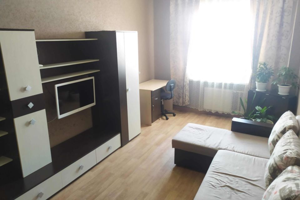 Продаётся 1-комнатная квартира, 38 м²