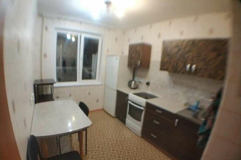 Сдаётся 1-комнатная квартира, 38 м²
