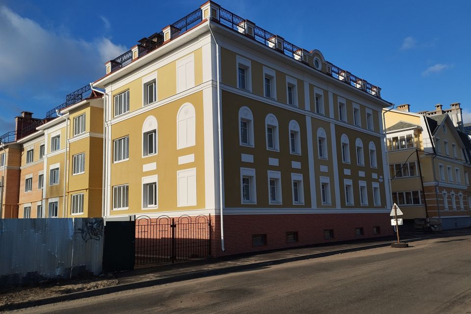 Продаётся 2-комнатная квартира, 68.8 м²