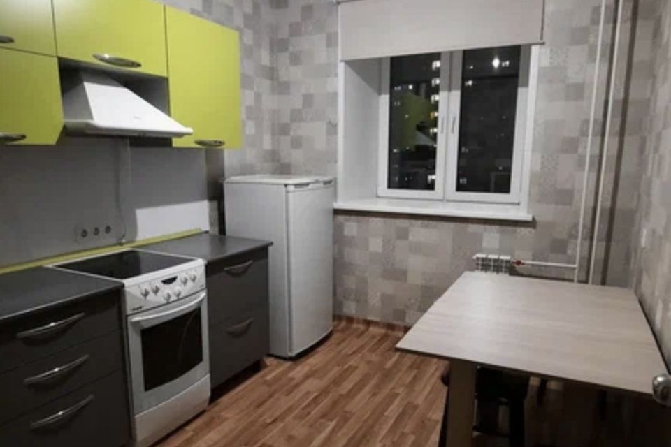 Сдаётся 1-комнатная квартира, 38 м²