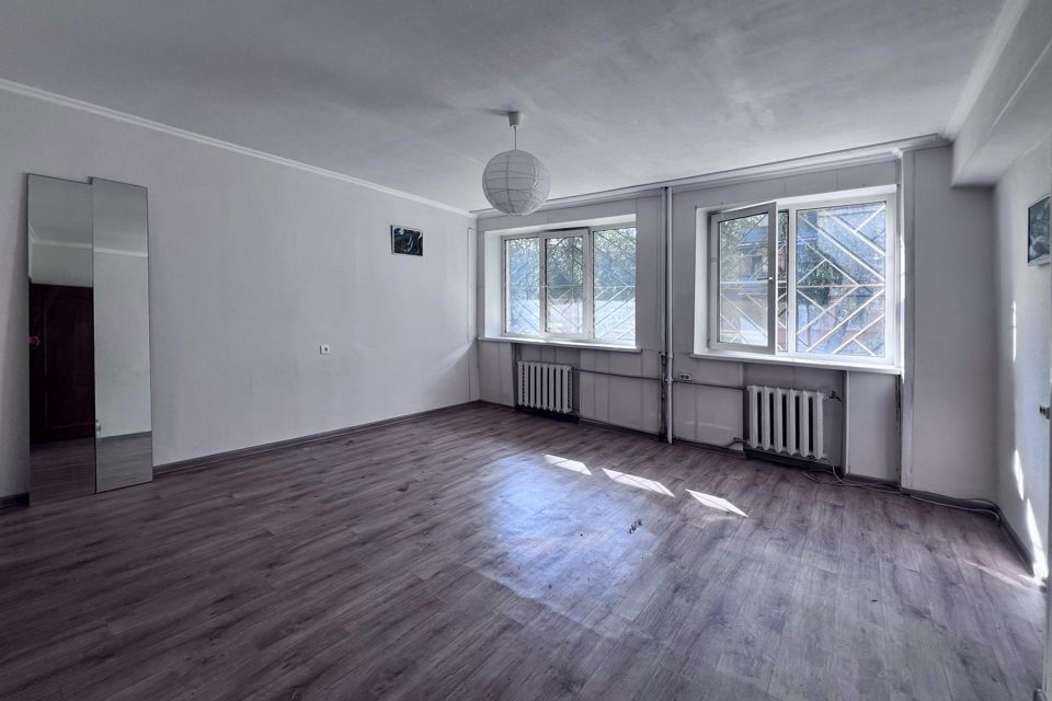 Продаётся 3-комнатная квартира, 62.4 м²