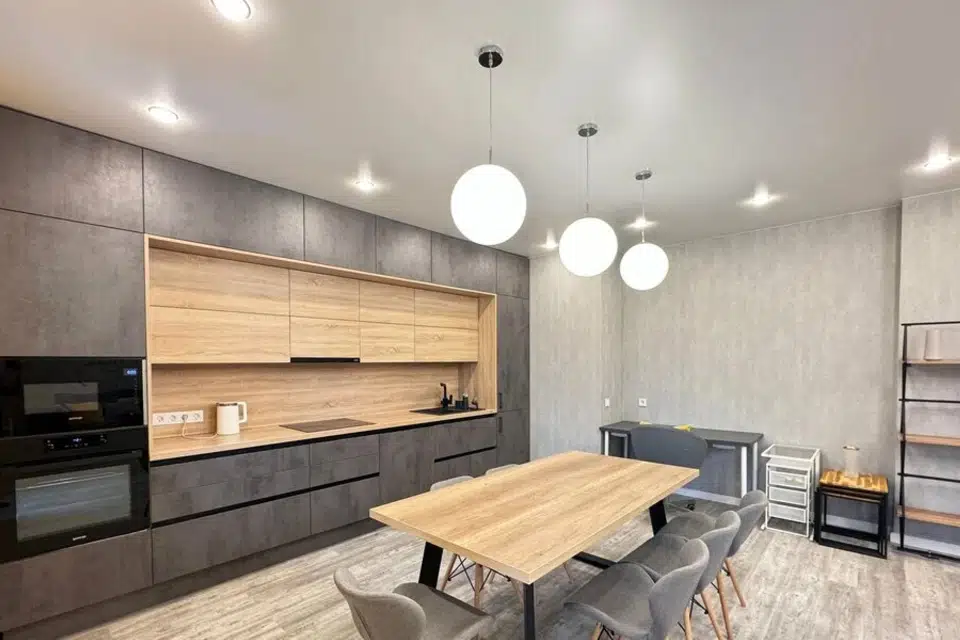 Продаётся 3-комнатная квартира, 117.6 м²