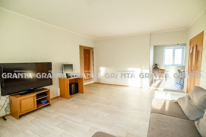 Продаётся 4-комнатная квартира, 85 м²