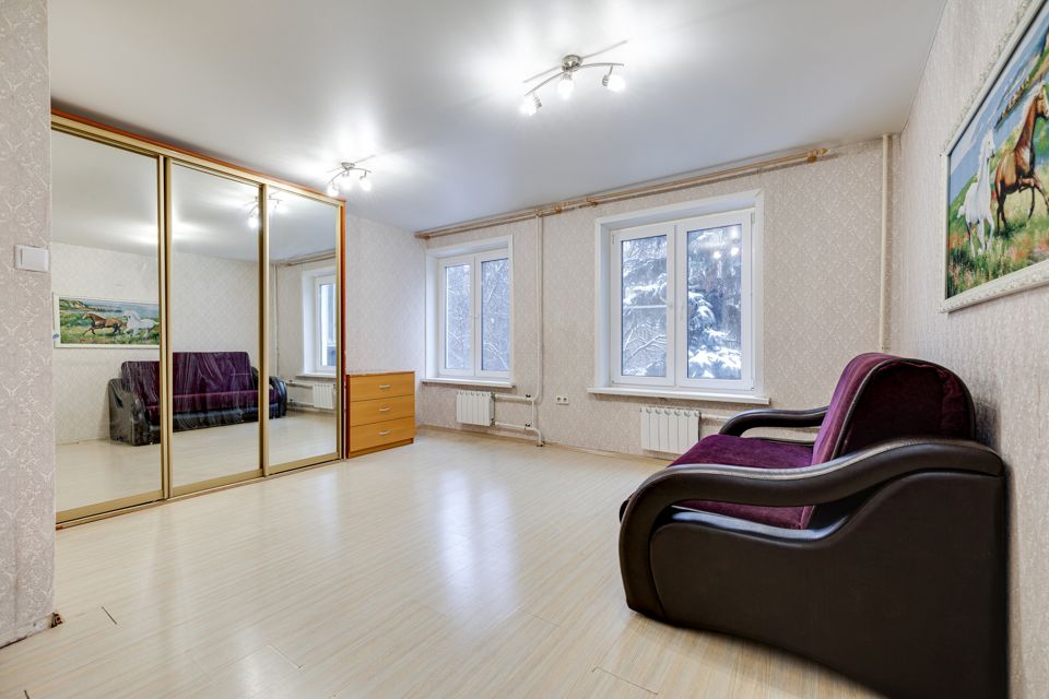 Продаётся 3-комнатная квартира, 57 м²