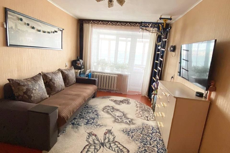Продаётся 3-комнатная квартира, 50.5 м²