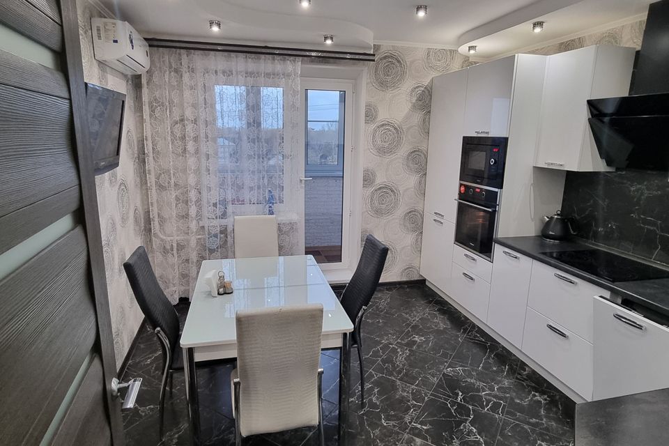 Продаётся 2-комнатная квартира, 68.8 м²