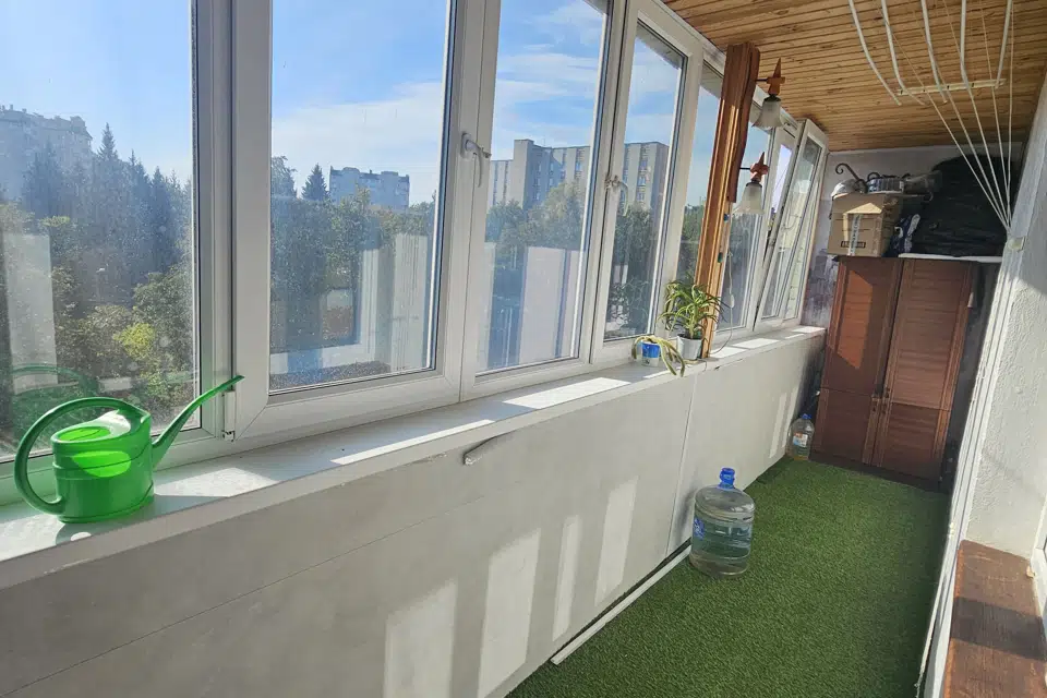 Продаётся 3-комнатная квартира, 52.3 м²
