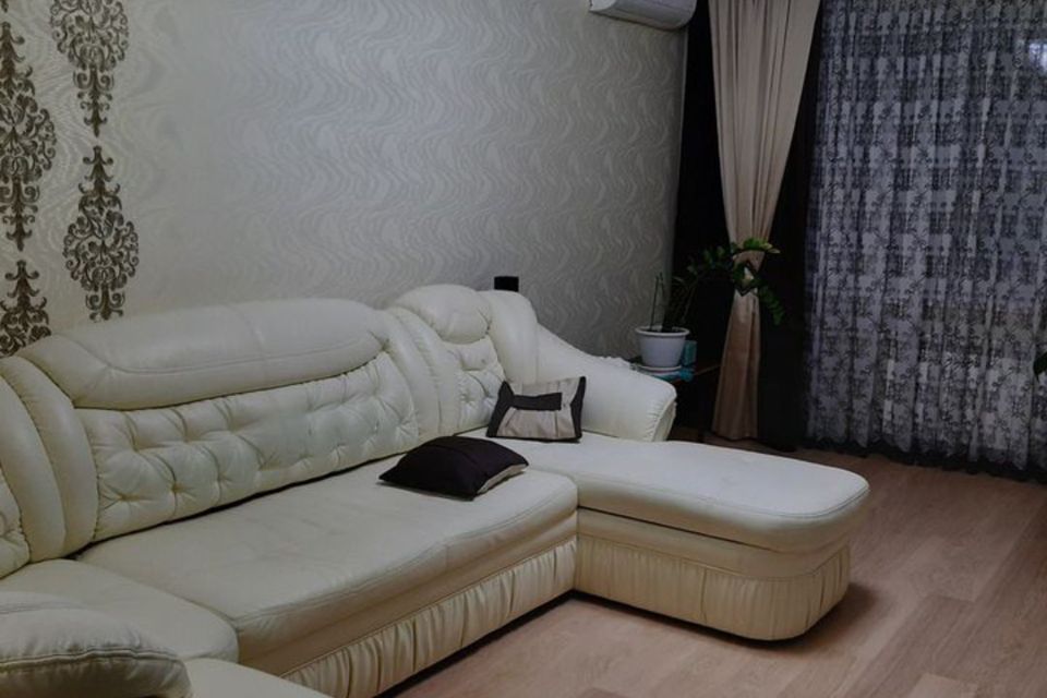 Продаётся 2-комнатная квартира, 62.2 м²