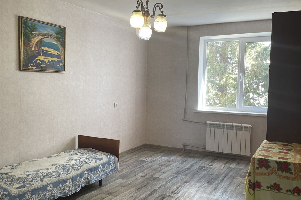Продаётся 1-комнатная квартира, 43 м²