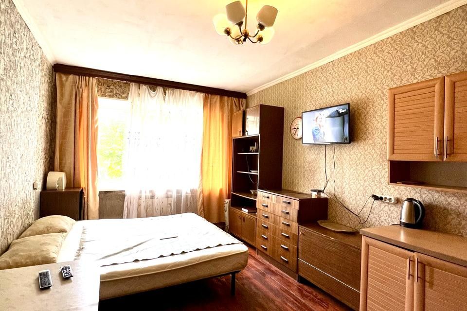 Продаётся комната в 5-комн. квартире, 17.8 м²