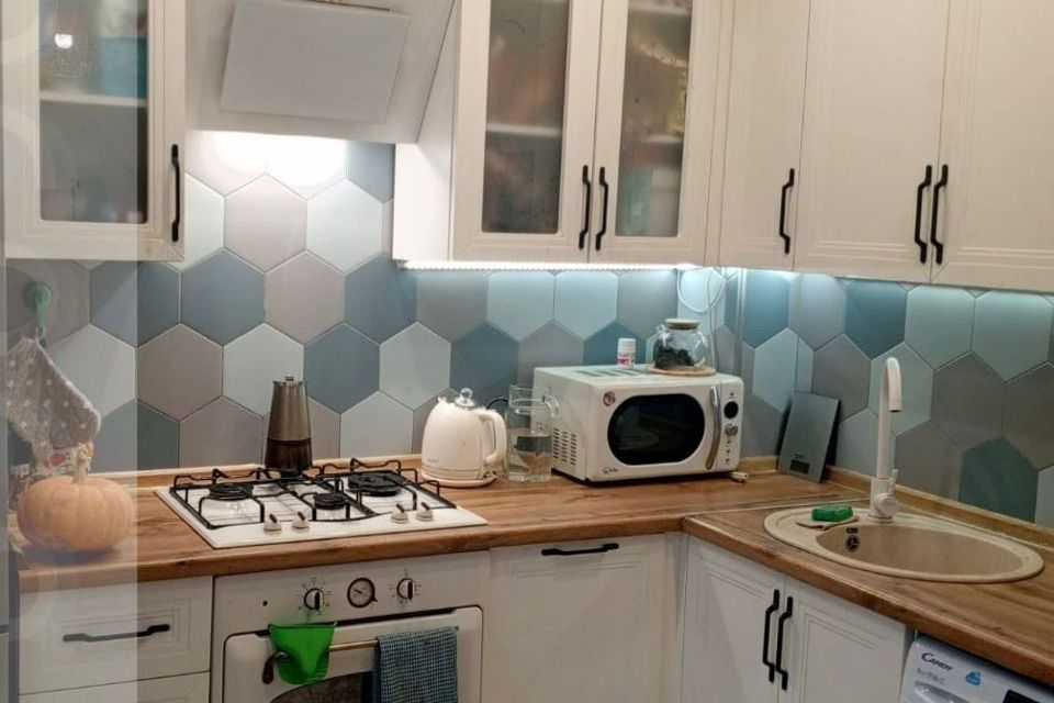 Продаётся 3-комнатная квартира, 61.5 м²