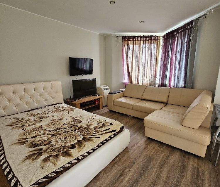 Продаётся 1-комнатная квартира, 41.9 м²