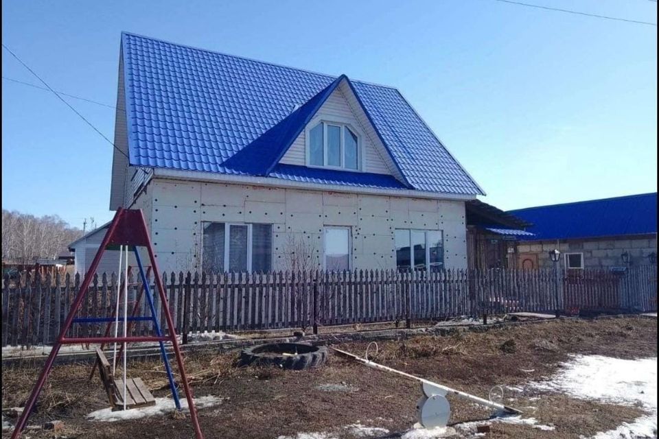 Продаётся 2-этажный дом, 127.2 м²