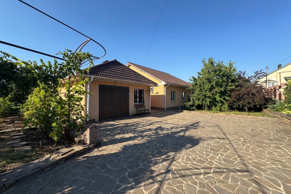 Продаётся 2-этажный дом, 164 м²