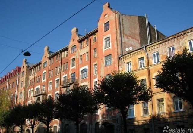 Продаётся 4-комнатная квартира, 133.8 м²