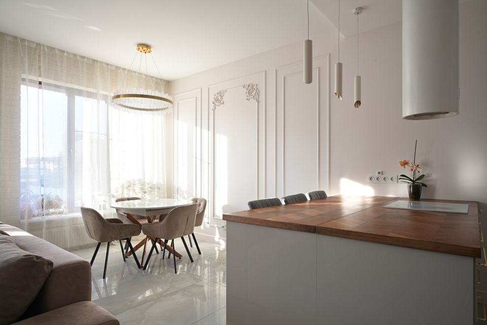 Продаётся 2-комнатная квартира, 105.3 м²