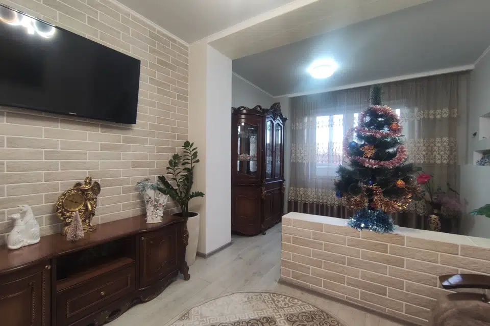 Продаётся 2-комнатная квартира, 69.5 м²