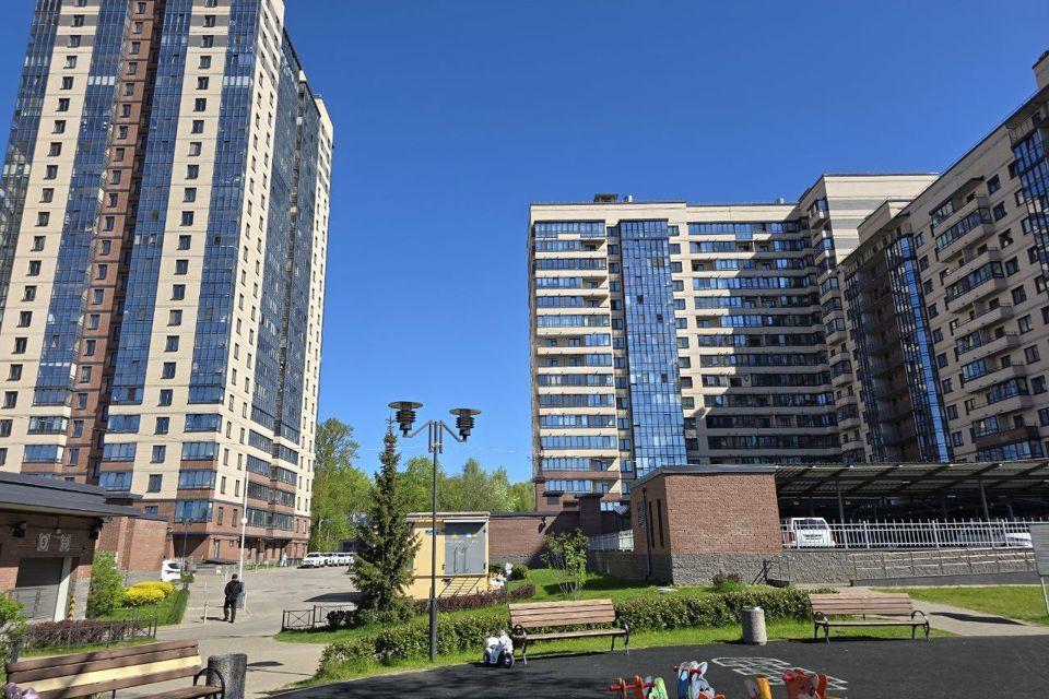 Продаётся 2-комнатная квартира, 62.8 м²