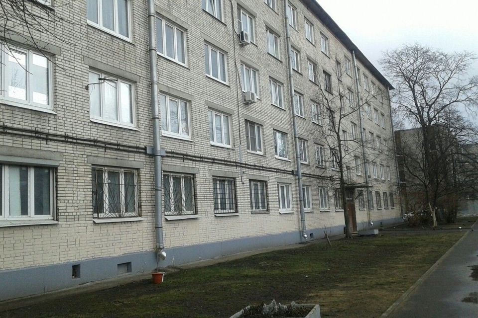 Продаётся комната в 5-комн. квартире, 18.5 м²