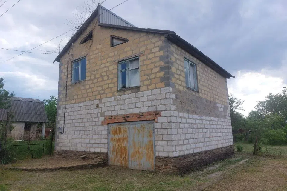 Продаётся 2-этажный дом, 100 м²
