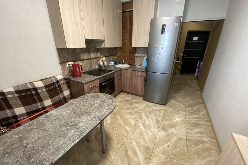 Продаётся 1-комнатная квартира, 35.2 м²