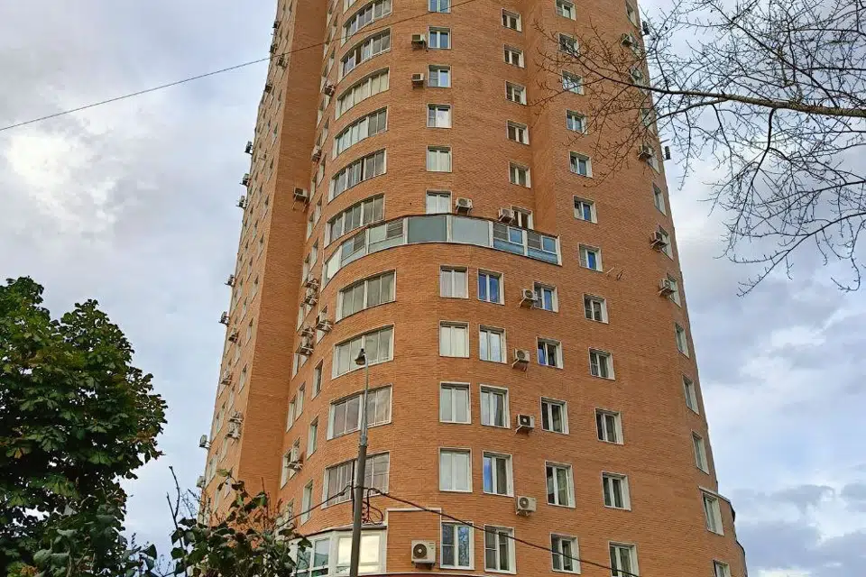 Продаётся 4-комнатная квартира, 117.5 м²