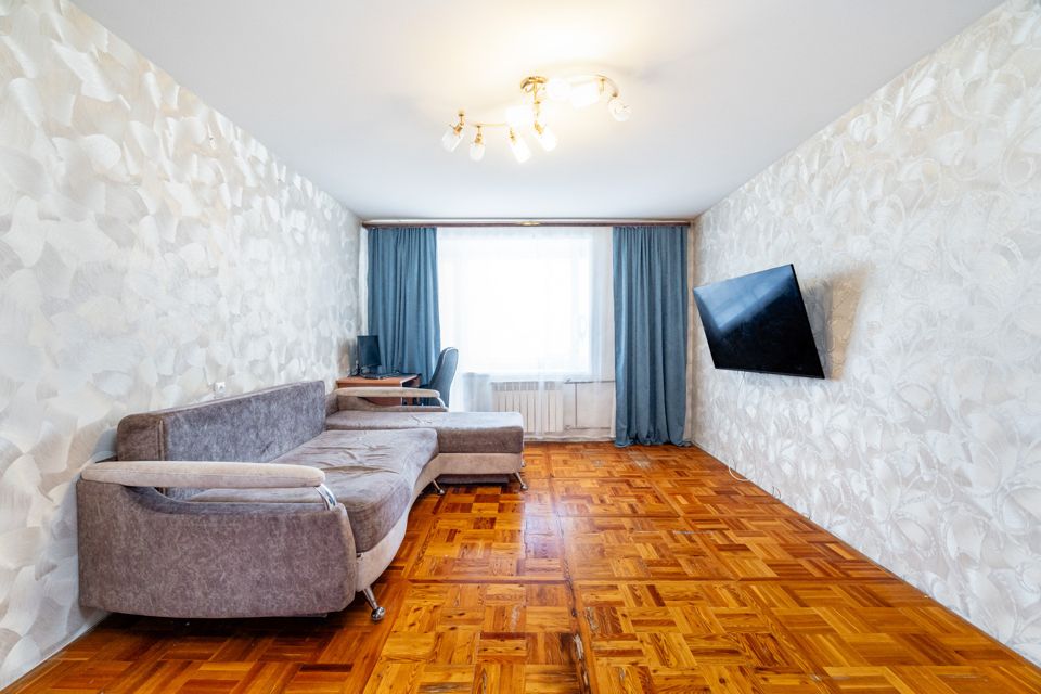 Продаётся 1-комнатная квартира, 42 м²