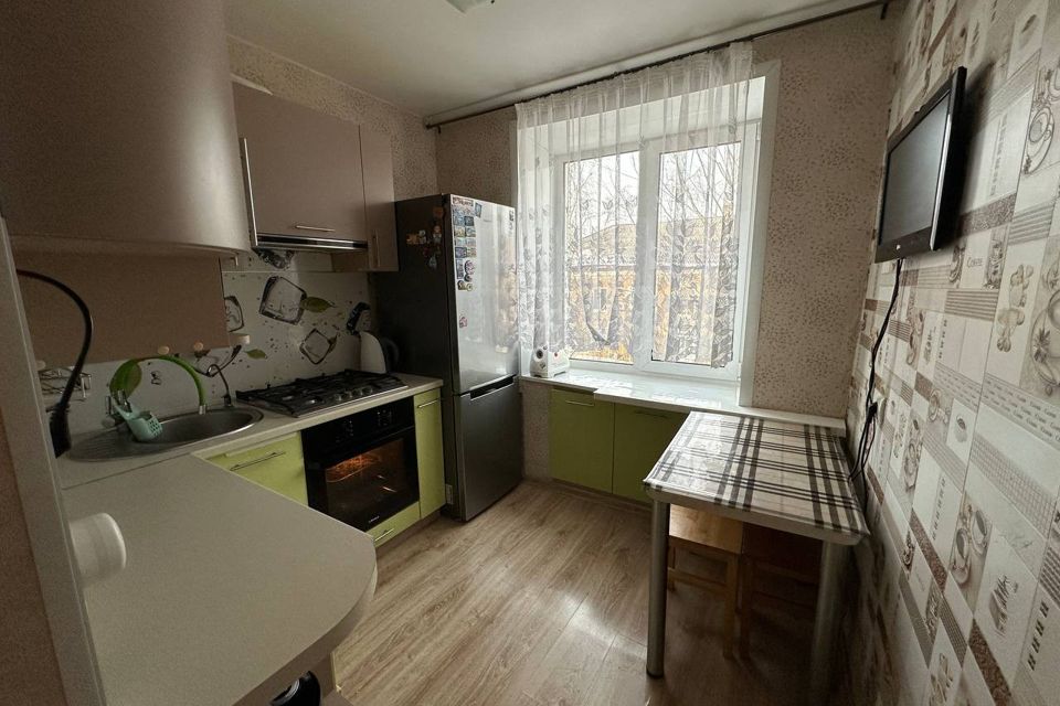 Продаётся 3-комнатная квартира, 57.6 м²