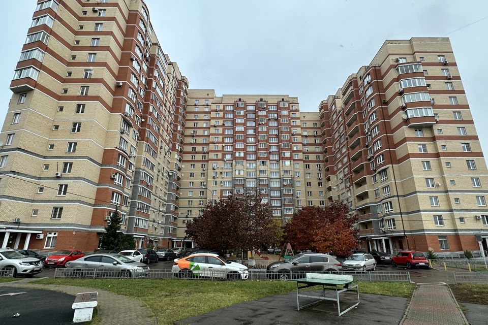 Продаётся 1-комнатная квартира, 37.3 м²