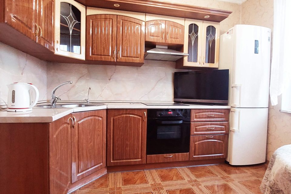Продаётся 1-комнатная квартира, 42 м²