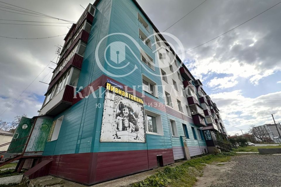 Корсаков ул. Первомайская, 18. 126. Автомойка адмирал курск ул воробьева. Сдэк в корсакове.