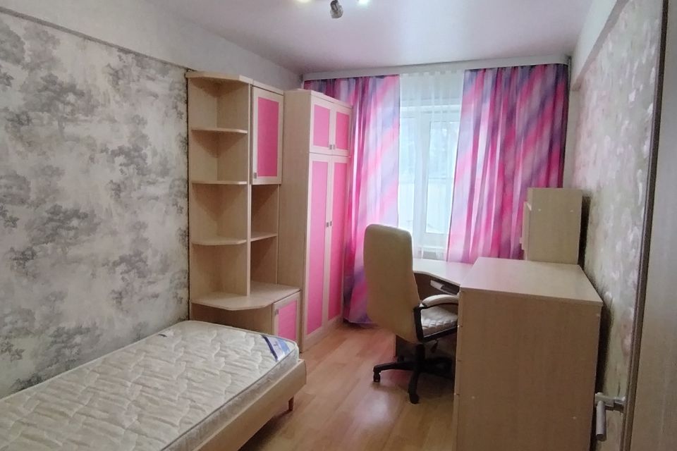 Продаётся 3-комнатная квартира, 60.4 м²